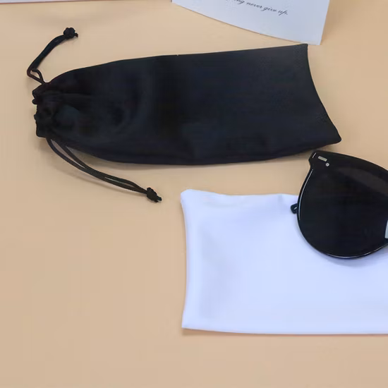 Commerce de gros moins cher en cuir souple Logo personnalisé lunettes de soleil sac pochette