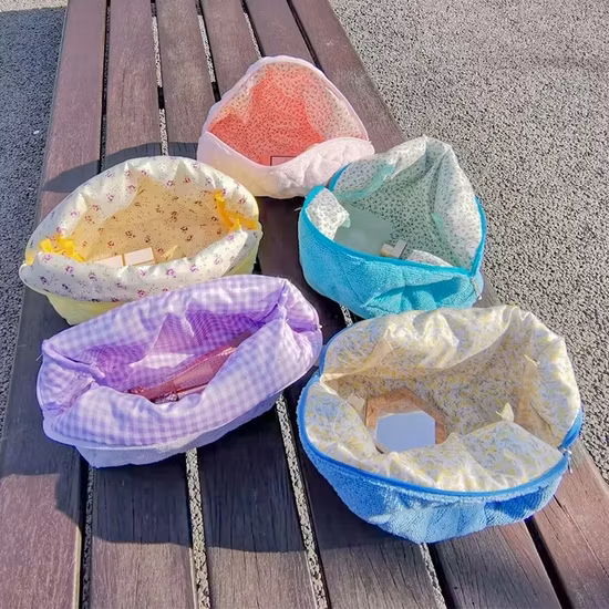 Pochette de maquillage bleue en coton matelassé, petite serviette de maquillage en tissu éponge, sac à cosmétiques avec fermeture éclair, en Stock